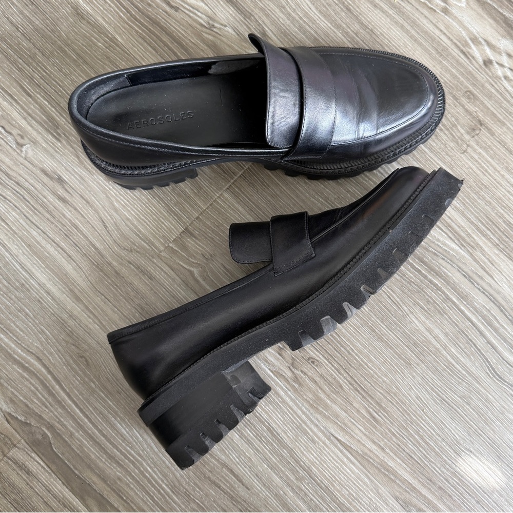 Aerosoles • Ronnie Platform Loafer in Black Leather • Size 8.5